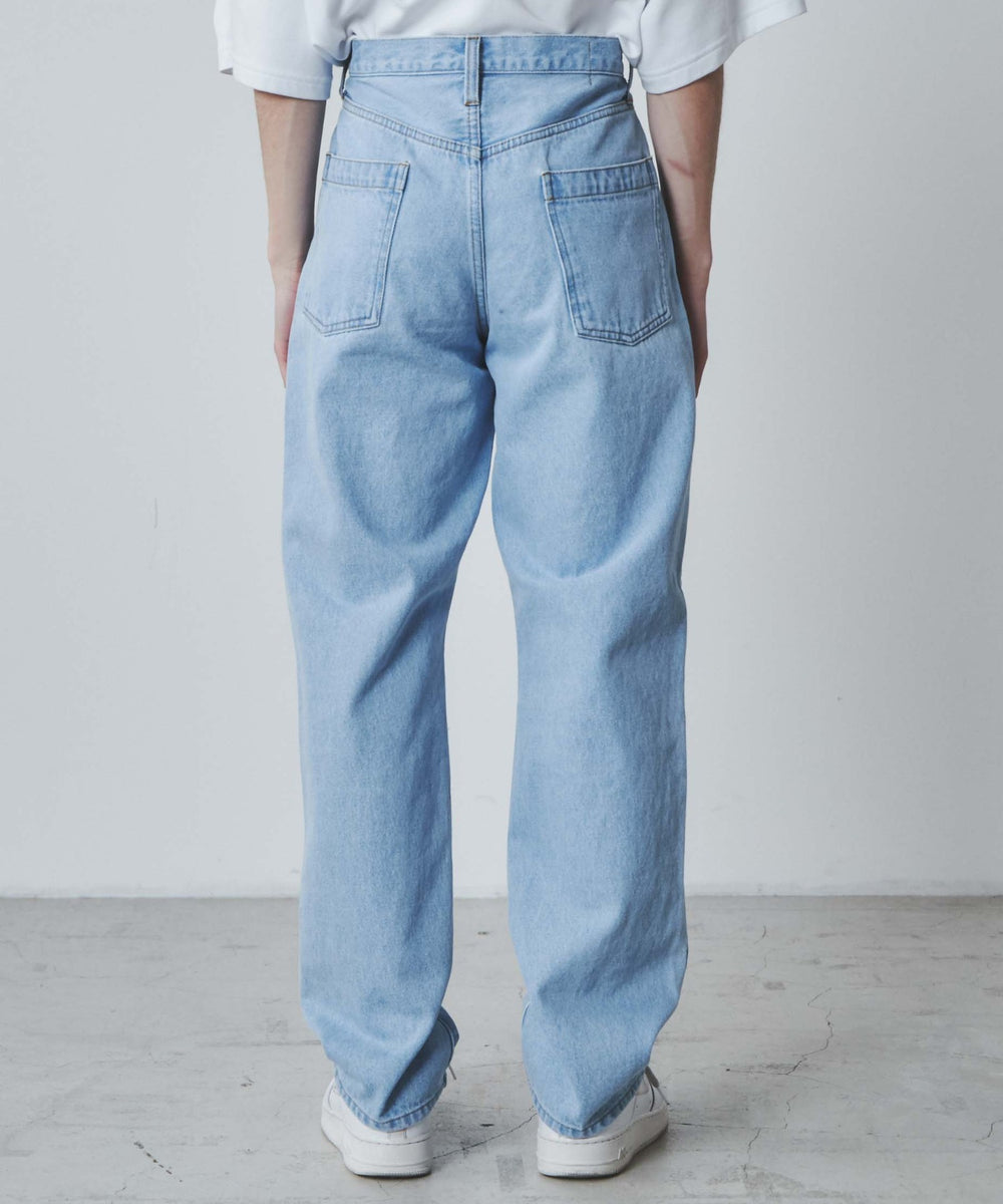 デニム淡色 モデル：172cm L着用