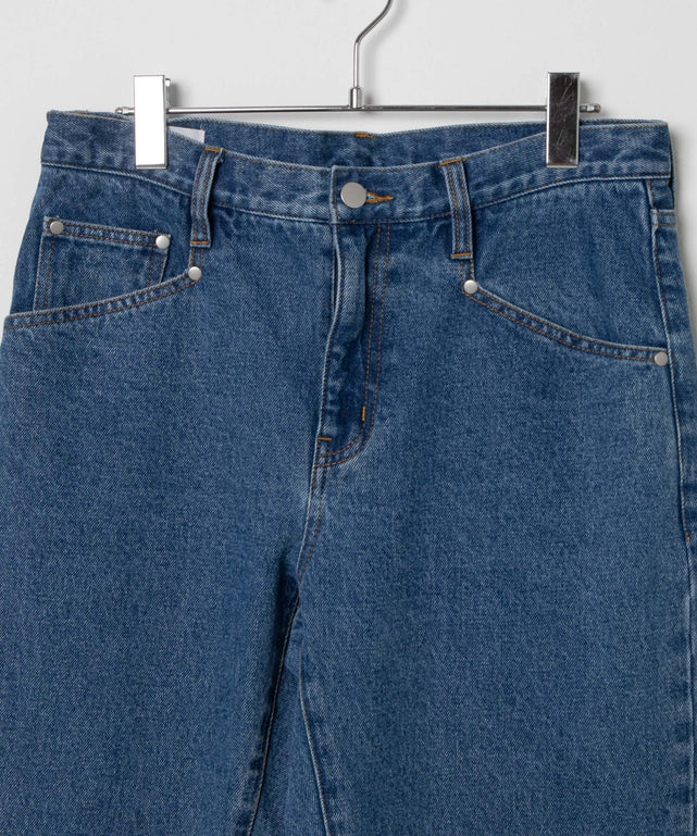 スリムストレートデニムパンツ