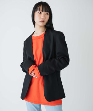 ブラック モデル：170cm M着用