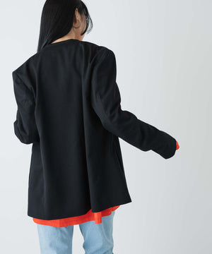 ブラック モデル：170cm M着用