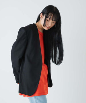 ブラック モデル：170cm M着用