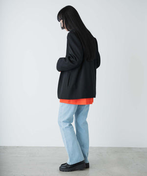 ブラック モデル：170cm M着用