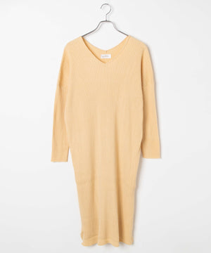 ライトベージュ